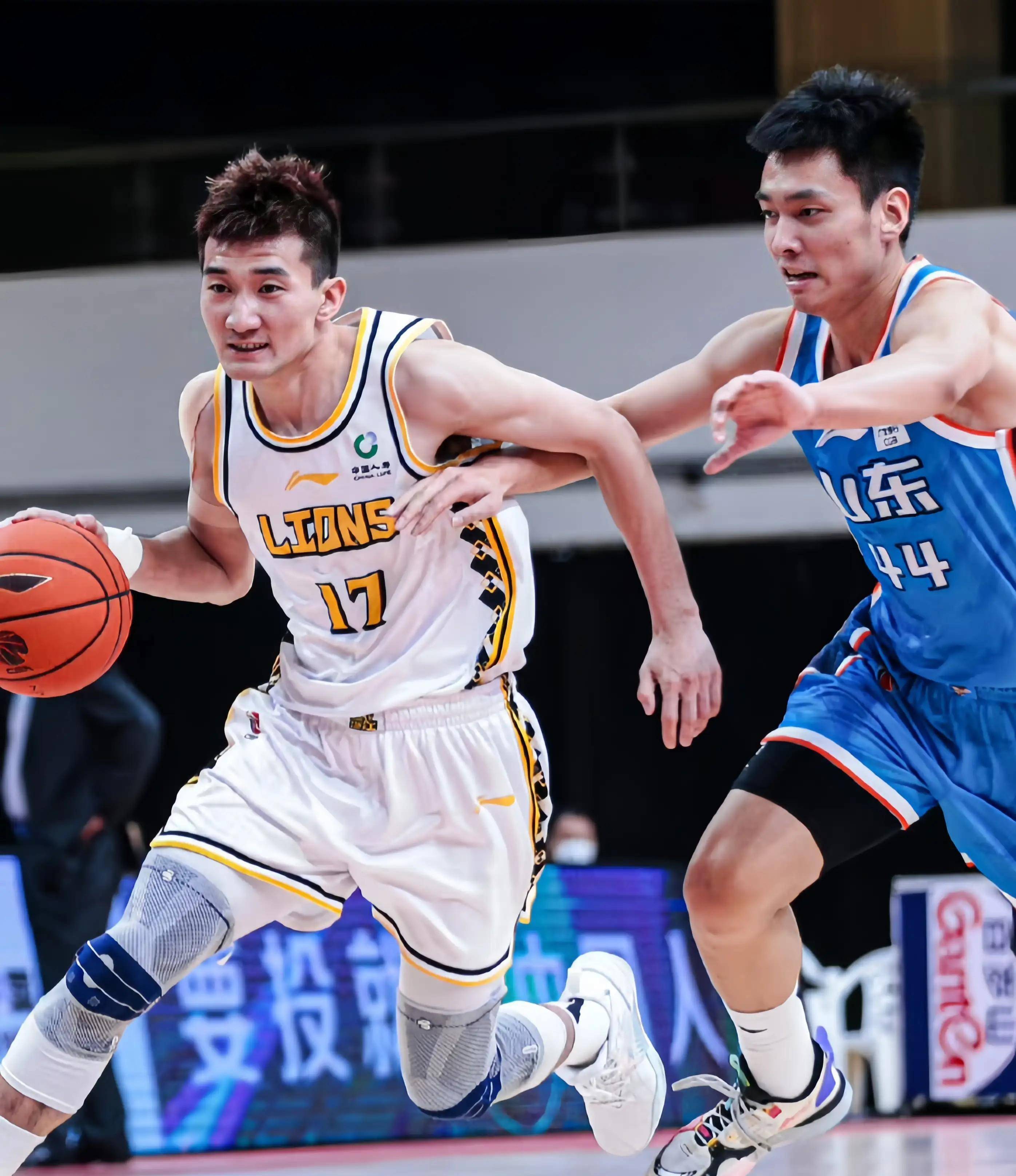 火箭锋线的 火箭锋线的