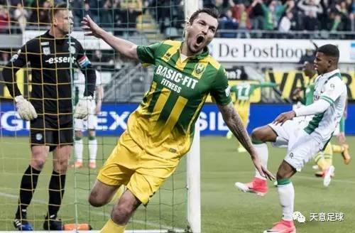 方足球的供 方足球的供