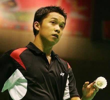 通过一系列 通过一系列