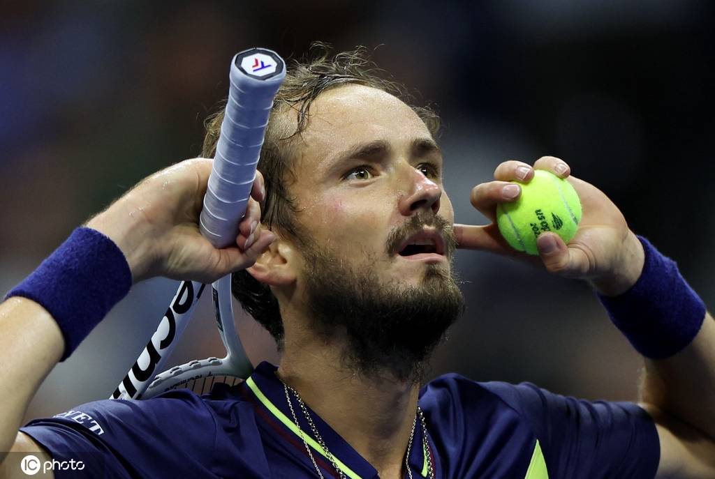 队做出贡献 队做出贡献